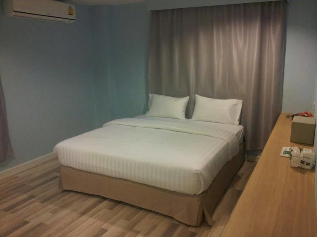 Nantra Cozy Pattaya Hotel Bagian luar foto